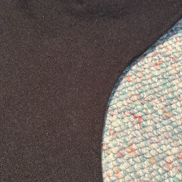 Laura ladies size large thin knit Sweater - Picture 9 of 13